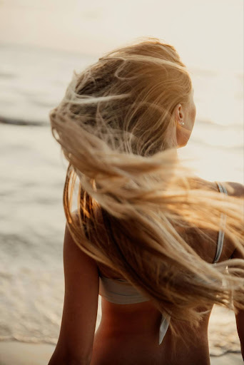5 Dicas essenciais para manter o cabelo saudável no Verão